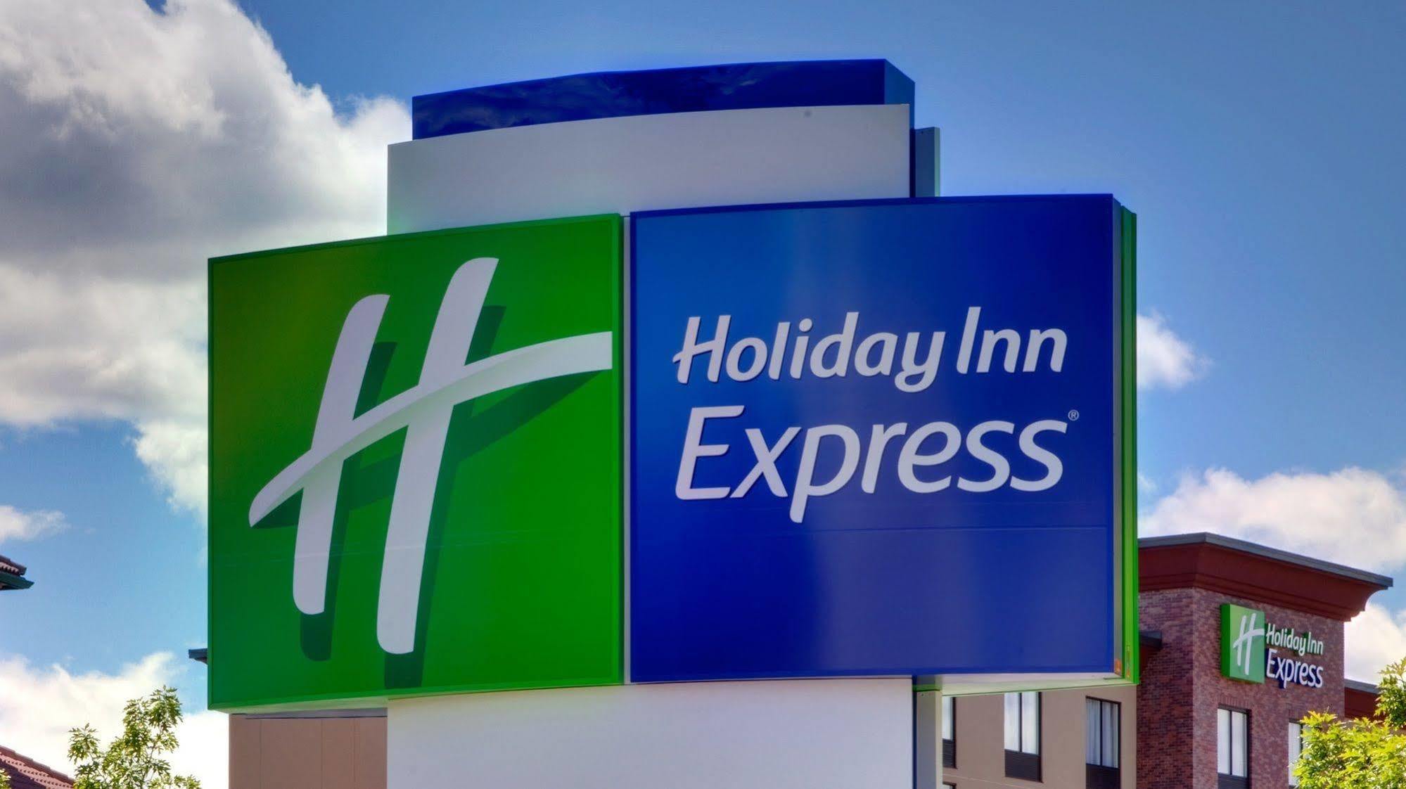 Holiday Inn Express & Suites - Mount Vernon By Ihg Eksteriør billede
